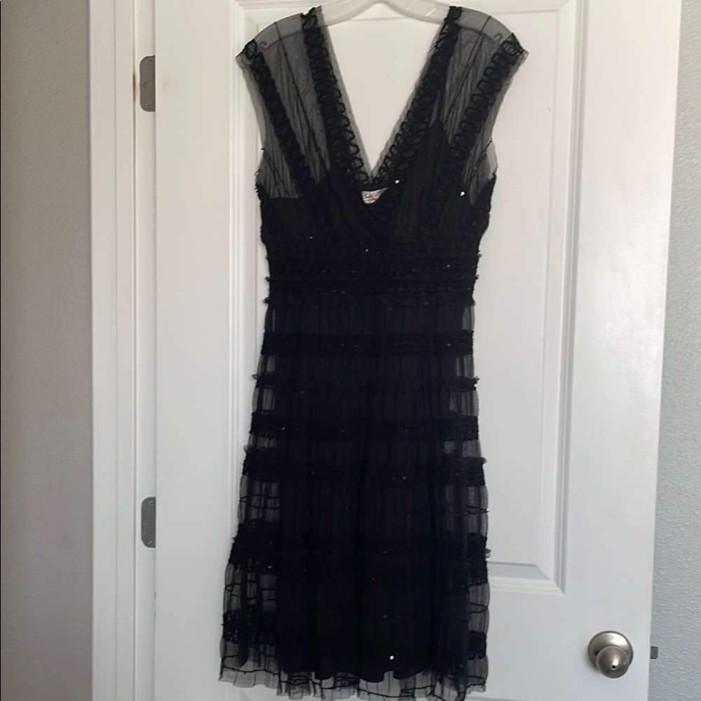 Max Studio Black Sheath V-Neck Cocktail Dress *Small FLAW see pic*